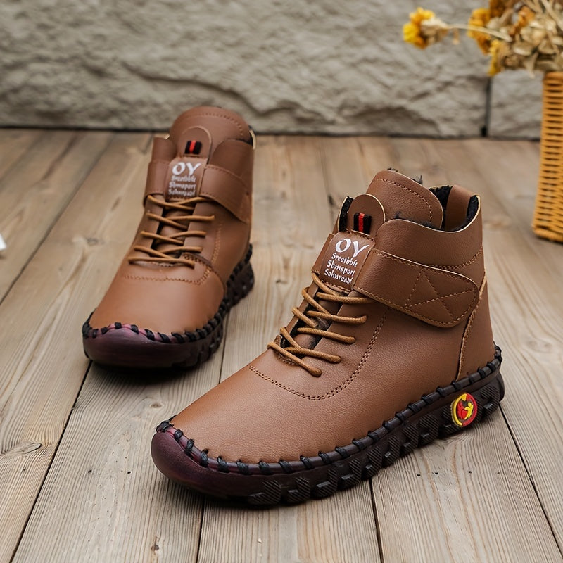 Snowfall | Hiking Boots