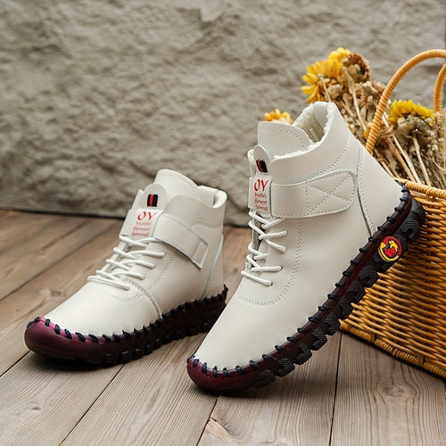 Snowfall | Hiking Boots