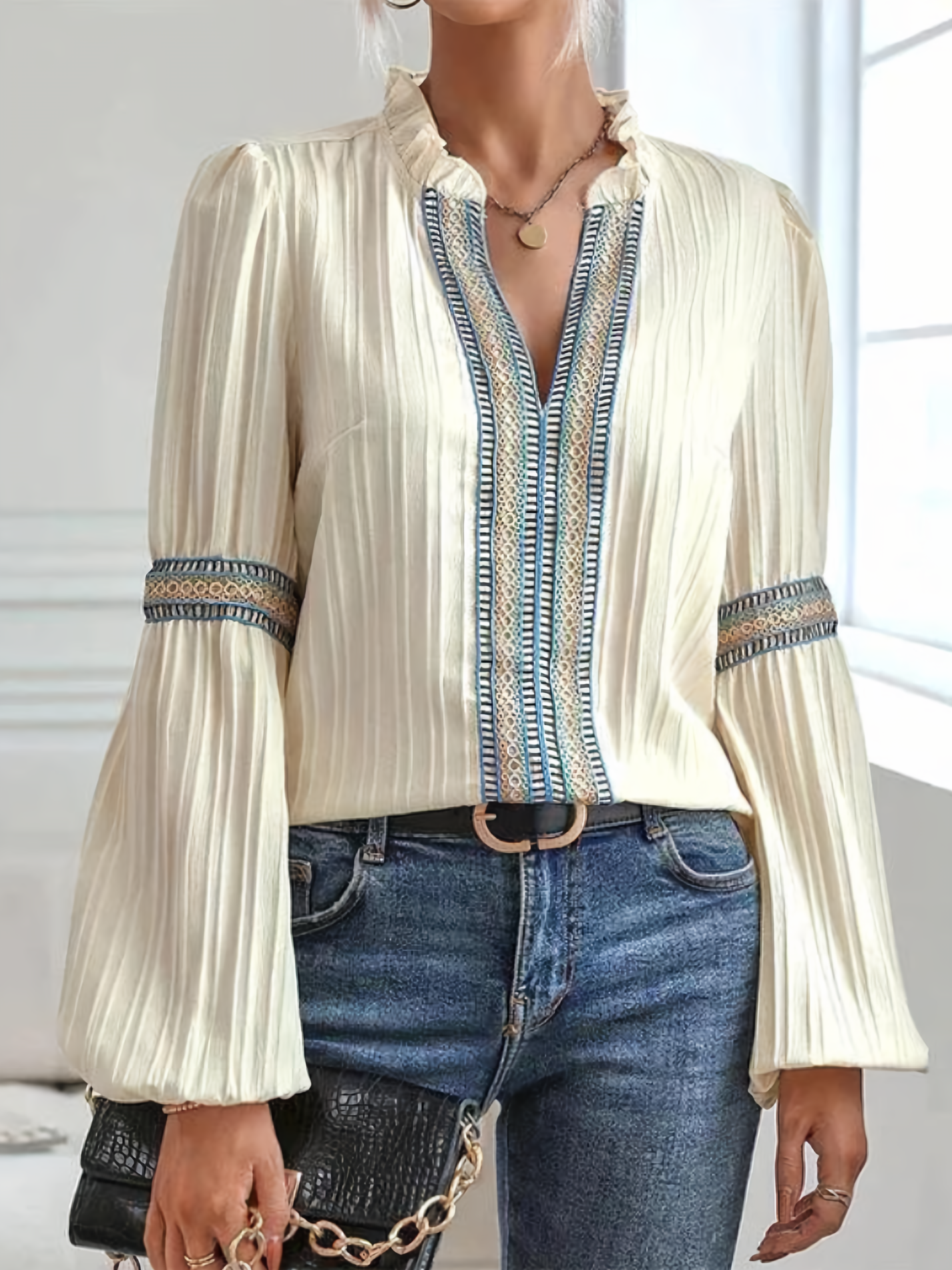 Iris | Lace Blouse