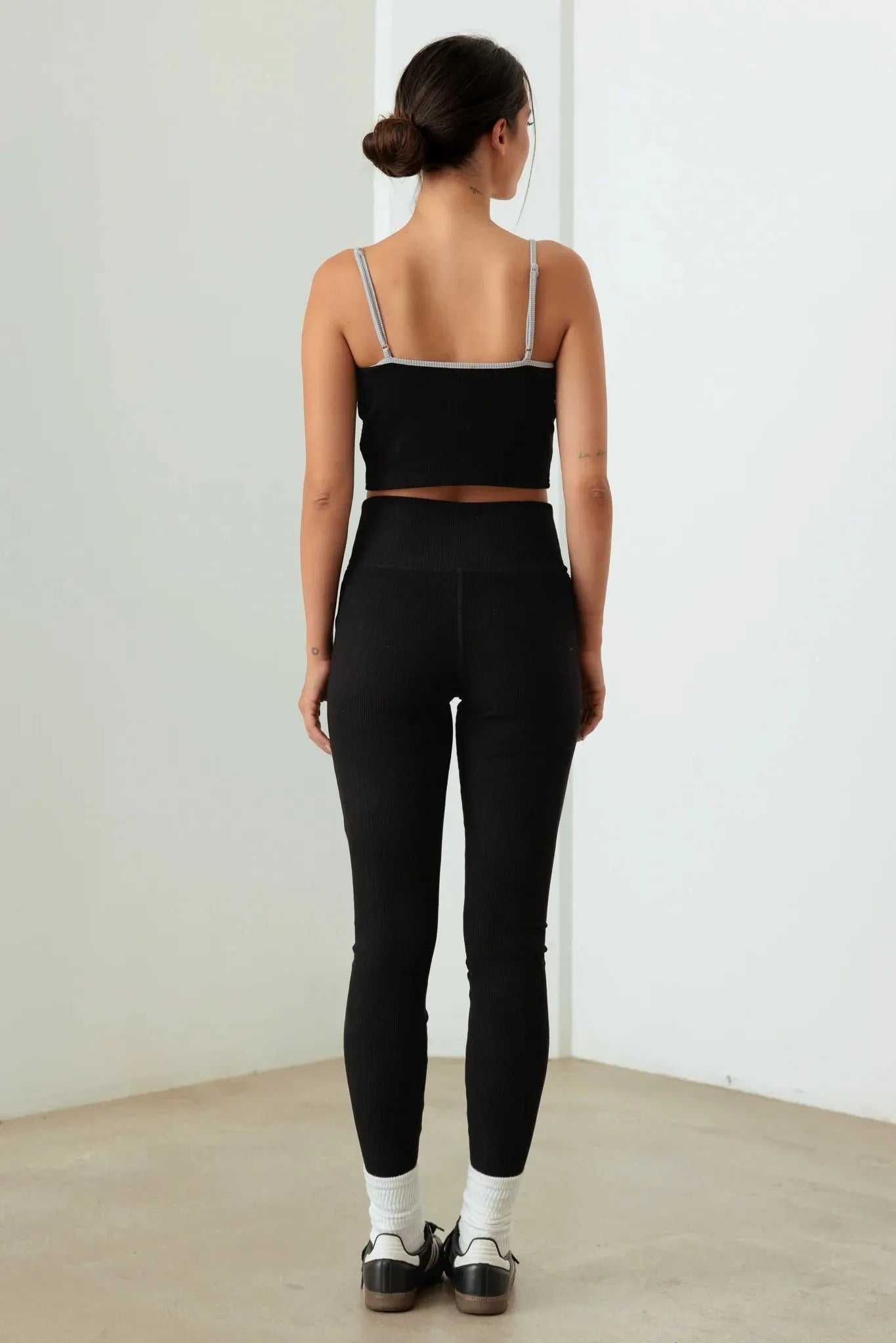 Esmere | Ribbed Crop Top & Leggings Set