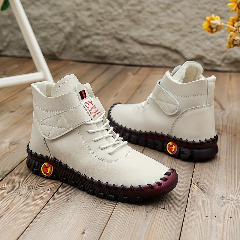 Snowfall | Hiking Boots